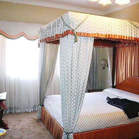 Grand Imperial Hotel Kampala Kültér fotó
