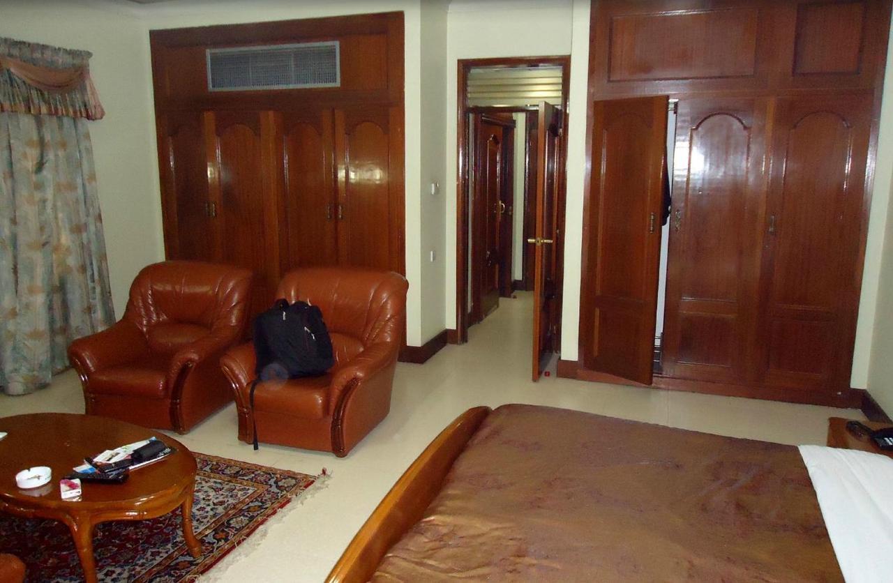 Grand Imperial Hotel Kampala Kültér fotó
