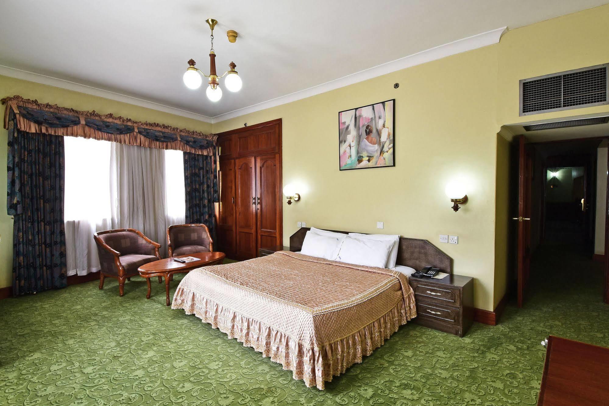 Grand Imperial Hotel Kampala Kültér fotó