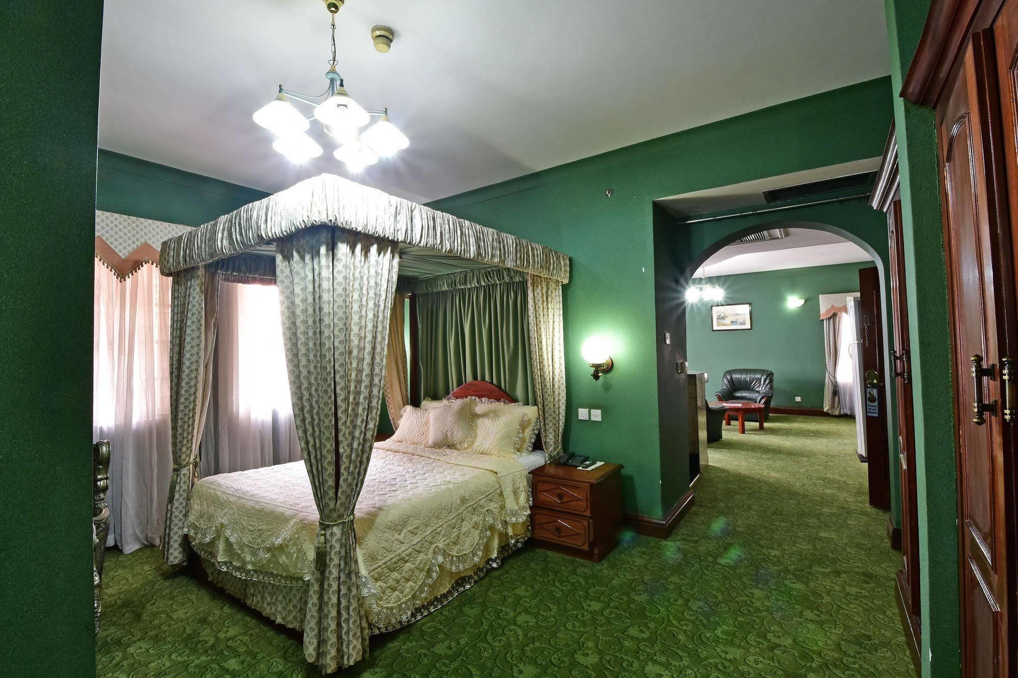 Grand Imperial Hotel Kampala Kültér fotó